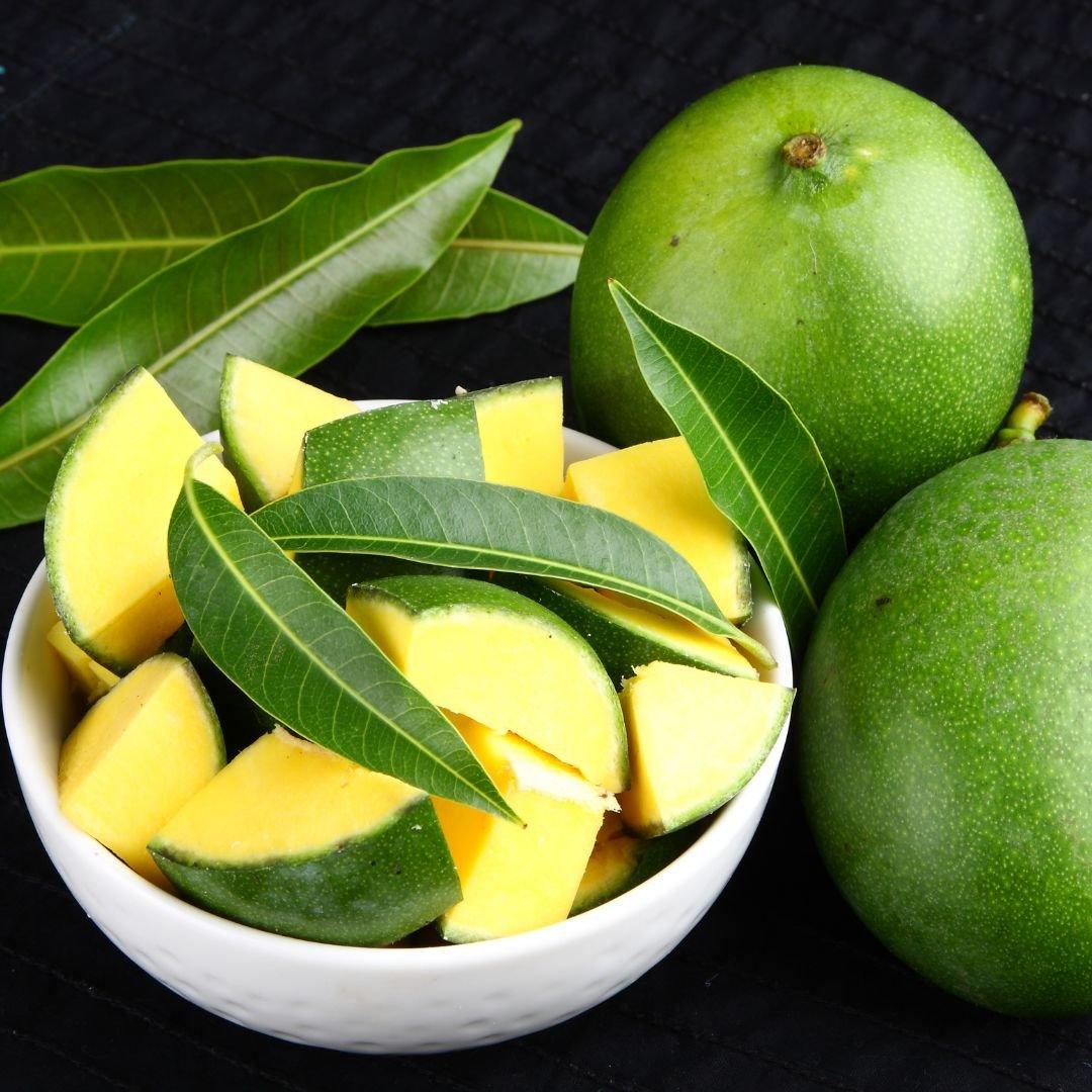 5 delicious Ways to Eat a Green Mango - The Epicerie